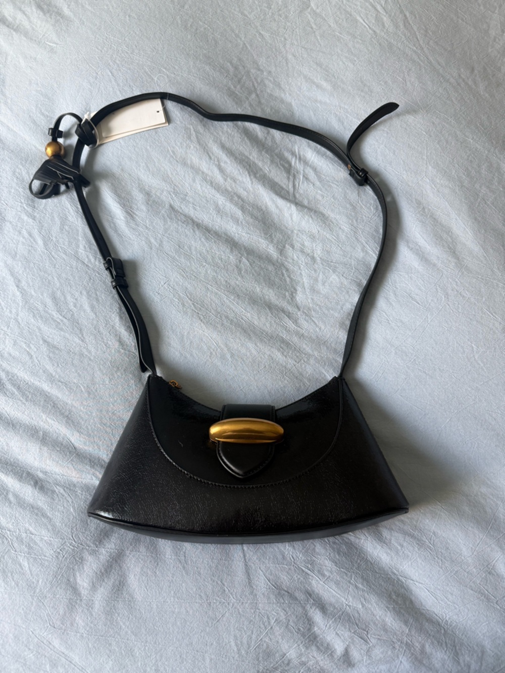 Steve Madden Black Leather Shoulder Bag with Sculpted Gold Closure